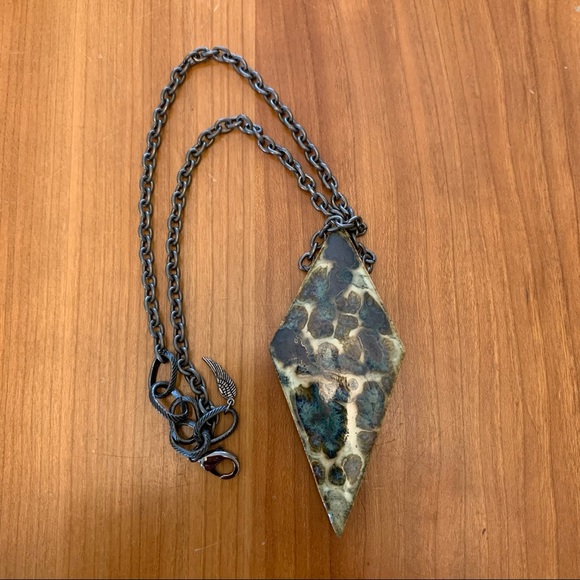 Dandy Ceramic Pendant Necklace - Picture 2 of 8